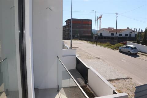 Moradia Geminada T3 Venda em Lustosa e Barrosas (Santo Estêvão),Lousada