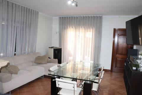 Moradia Isolada T4 Venda em Lustosa e Barrosas (Santo Estêvão),Lousada