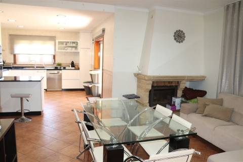 Moradia Isolada T4 Venda em Lustosa e Barrosas (Santo Estêvão),Lousada