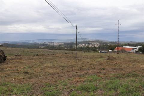 Lote de Terreno  Venda em Lustosa e Barrosas (Santo Estêvão),Lousada