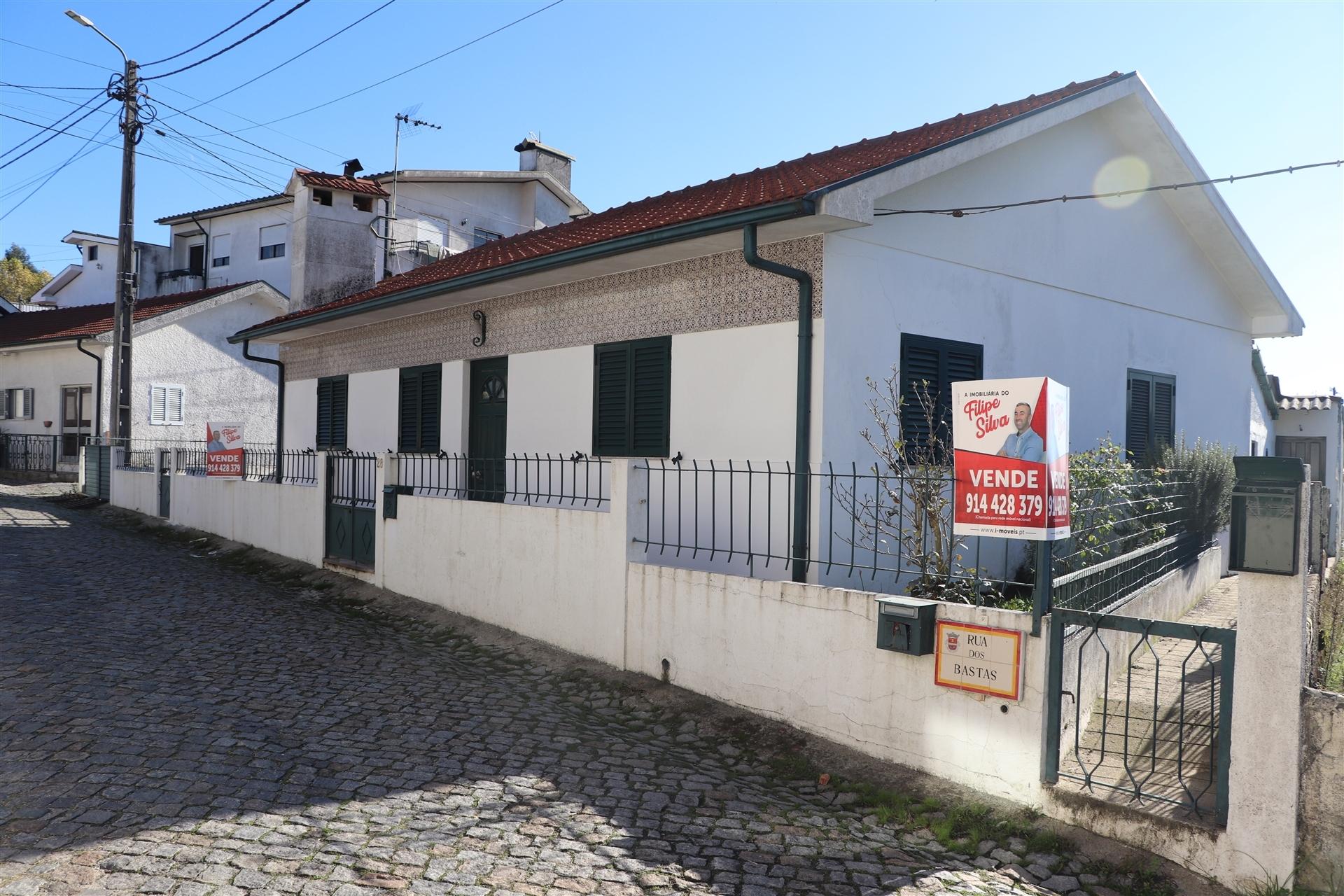 Moradia Isolada T3 Venda em Lustosa e Barrosas (Santo Estêvão),Lousada