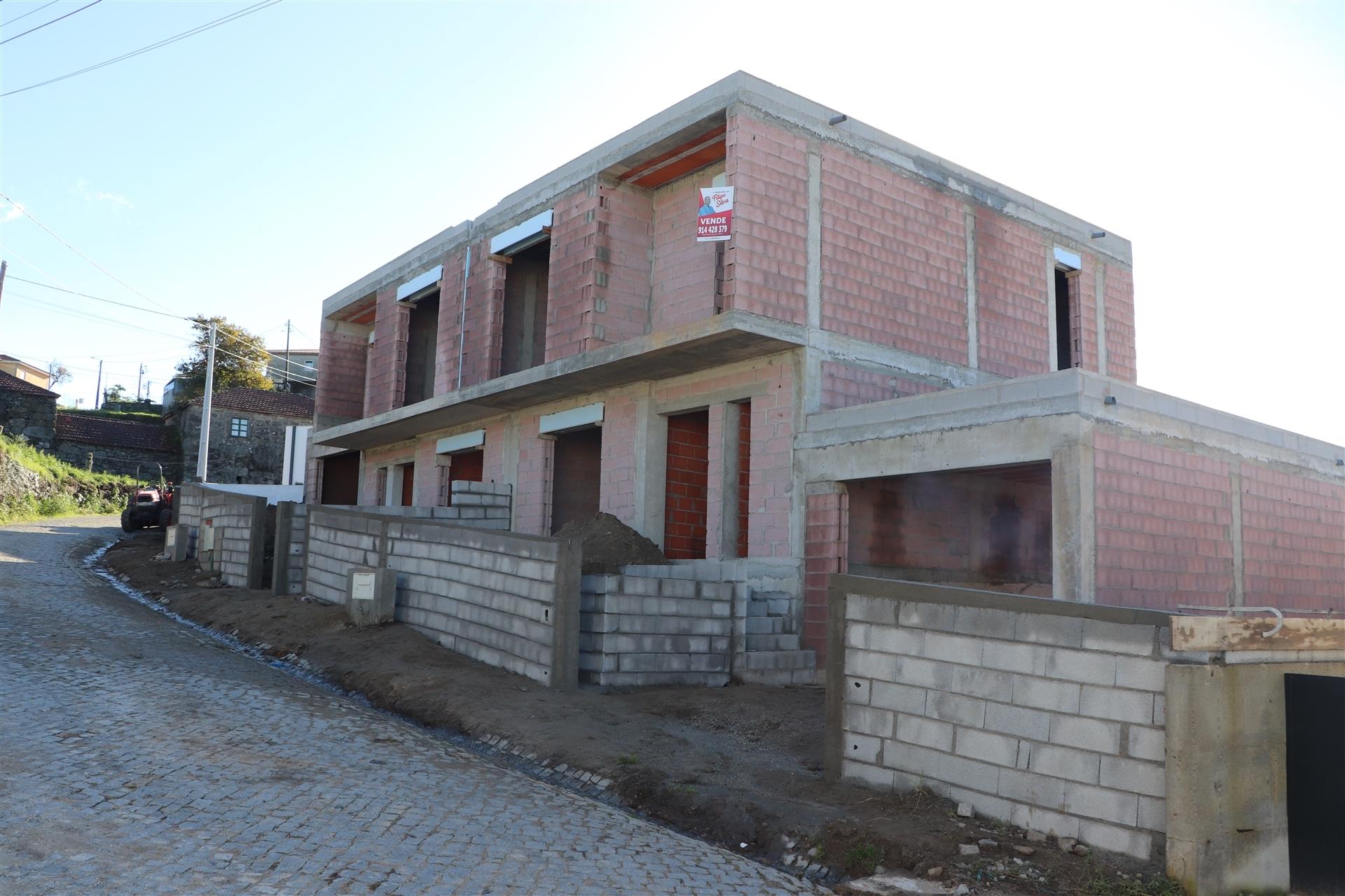 Moradia Geminada T2 Venda em Revinhade,Felgueiras