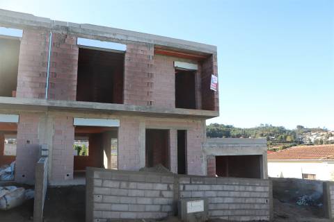 Moradia Geminada T2 Venda em Revinhade,Felgueiras