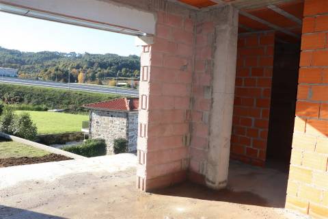 Moradia Geminada T2 Venda em Revinhade,Felgueiras