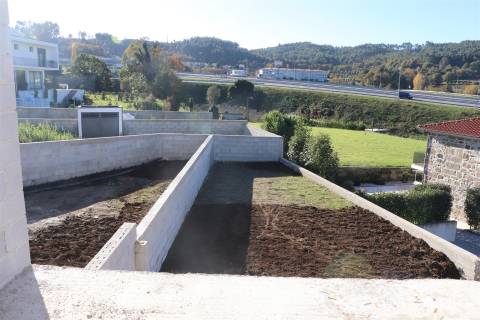 Moradia Geminada T2 Venda em Revinhade,Felgueiras