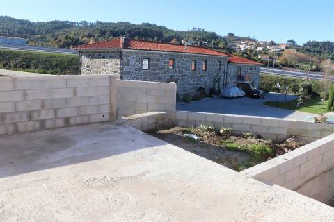 Moradia Geminada T2 Venda em Revinhade,Felgueiras