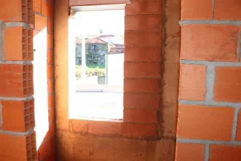 Moradia Geminada T2 Venda em Revinhade,Felgueiras