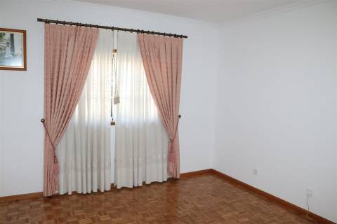 Moradia Isolada T3+2 Venda em Santo Tirso, Couto (Santa Cristina e São Miguel) e Burgães,Santo Tirso