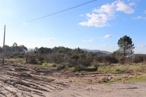 Lote de Terreno  Venda em Lustosa e Barrosas (Santo Estêvão),Lousada