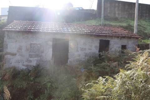 Moradia Isolada T2 Venda em Rebordões,Santo Tirso
