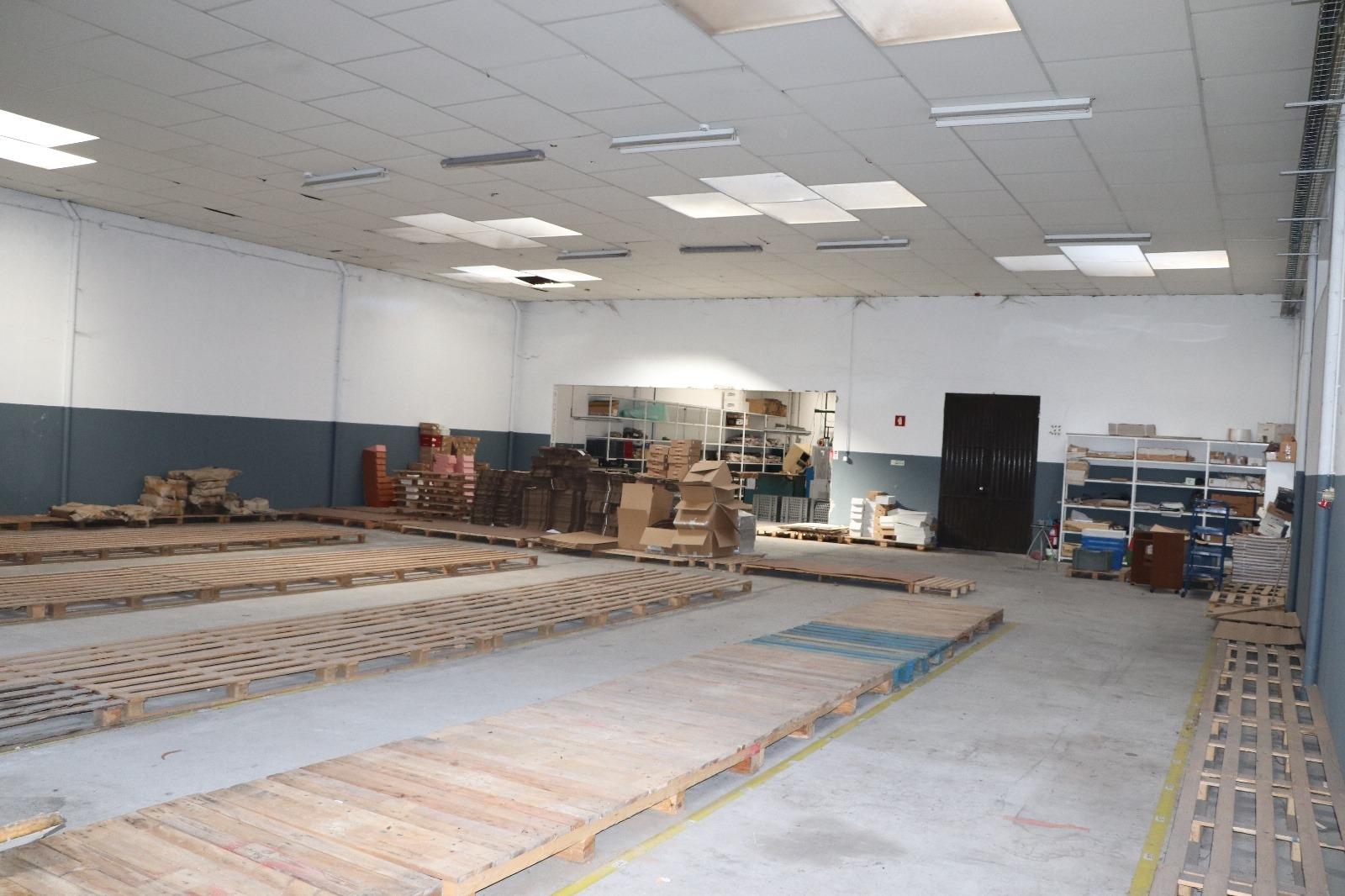 Fábrica/Indústria  Venda em Lustosa e Barrosas (Santo Estêvão),Lousada