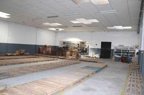 Fábrica/Indústria  Venda em Lustosa e Barrosas (Santo Estêvão),Lousada