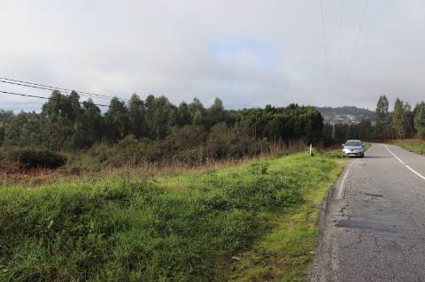 Lote de Terreno  Venda em Lustosa e Barrosas (Santo Estêvão),Lousada