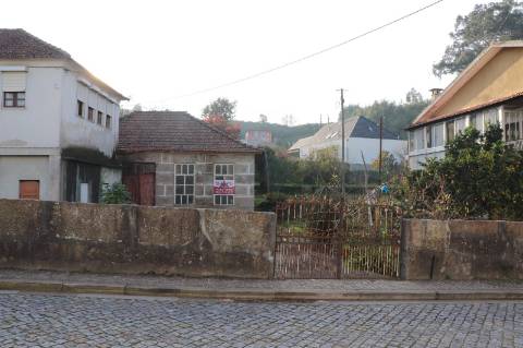Moradia Isolada T3+3 Venda em Campo (São Martinho), São Salvador do Campo e Negrelos (São Mamede),Santo Tirso