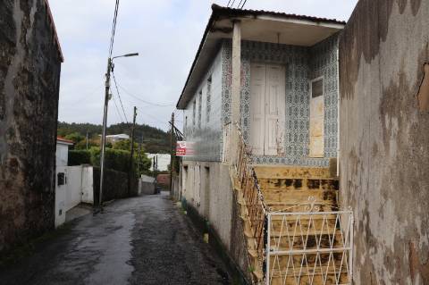 Moradia T3 Venda em Meixomil,Paços de Ferreira