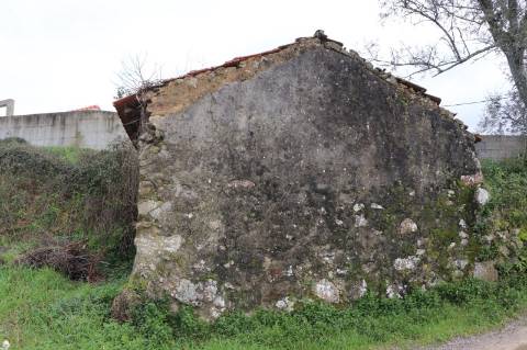 Moradia para Restaurar T2 Venda em Lustosa e Barrosas (Santo Estêvão),Lousada