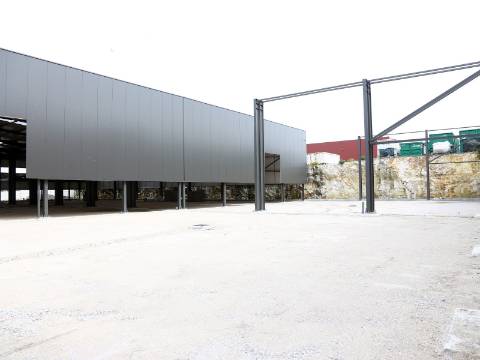 Fábrica/Indústria  Venda em Lustosa e Barrosas (Santo Estêvão),Lousada