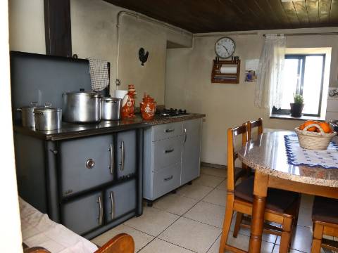 Moradia T3 Venda em Lustosa e Barrosas (Santo Estêvão),Lousada