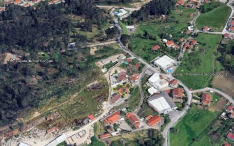 Moradia para Restaurar T1+2 Venda em Lustosa e Barrosas (Santo Estêvão),Lousada