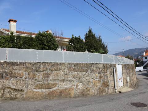 Moradia Isolada T2 Venda em Caldas de Vizela (São Miguel e São João),Vizela