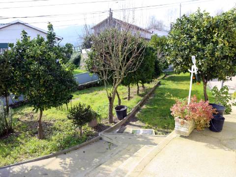 Moradia Isolada T2 Venda em Caldas de Vizela (São Miguel e São João),Vizela