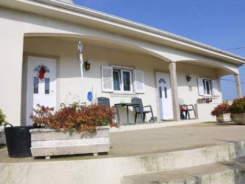 Moradia Isolada T2 Venda em Caldas de Vizela (São Miguel e São João),Vizela