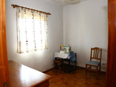 Moradia Isolada T2 Venda em Caldas de Vizela (São Miguel e São João),Vizela