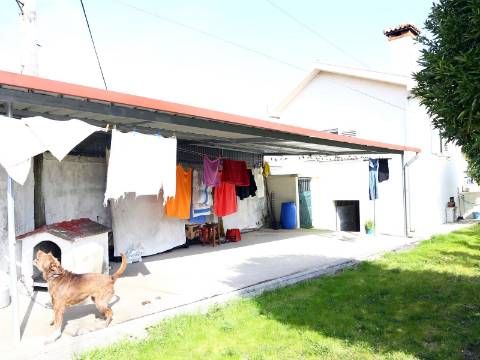 Moradia Isolada T2 Venda em Caldas de Vizela (São Miguel e São João),Vizela
