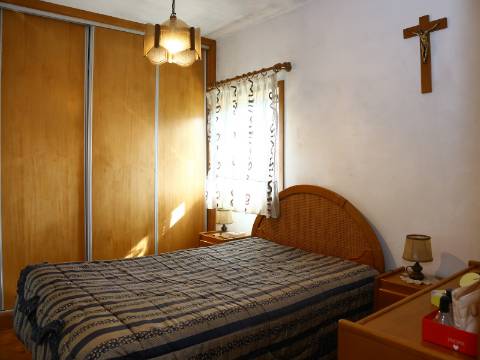 Moradia Isolada T2 Venda em Caldas de Vizela (São Miguel e São João),Vizela