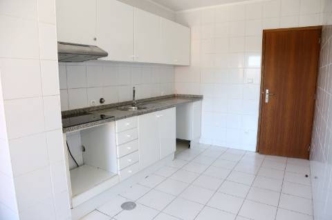 Apartamento T2 Venda em Lustosa e Barrosas (Santo Estêvão),Lousada