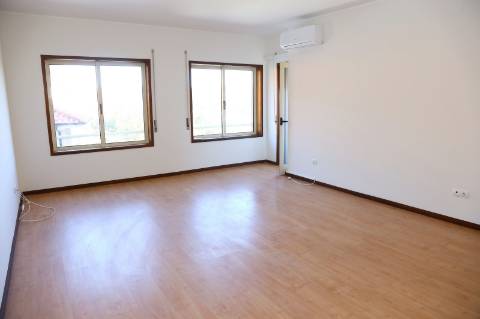 Apartamento T2 Venda em Lustosa e Barrosas (Santo Estêvão),Lousada