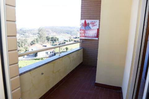 Apartamento T2 Venda em Lustosa e Barrosas (Santo Estêvão),Lousada