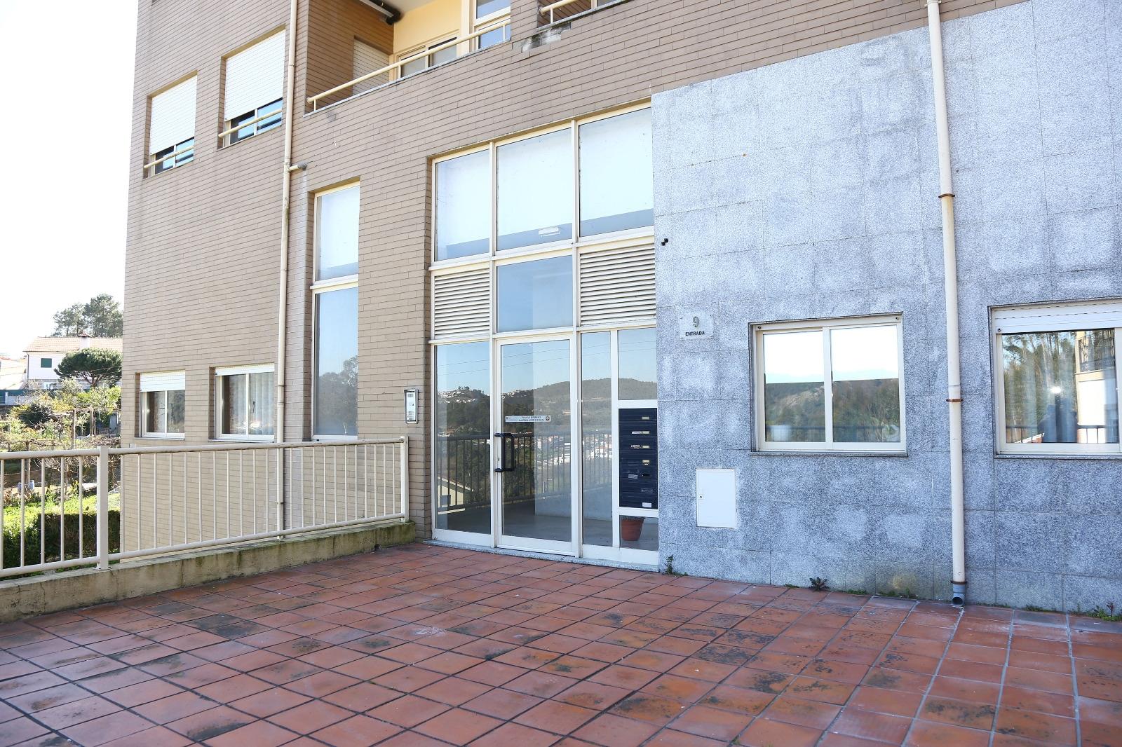 Apartamento T2 Venda em Lustosa e Barrosas (Santo Estêvão),Lousada