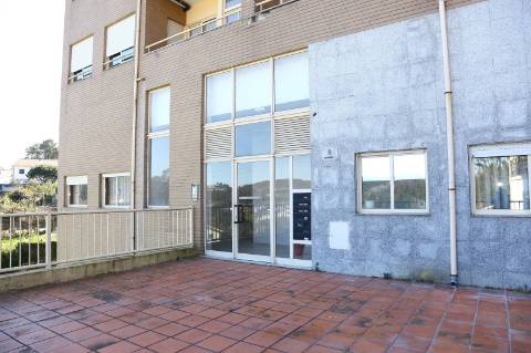 Apartamento T2 Venda em Lustosa e Barrosas (Santo Estêvão),Lousada