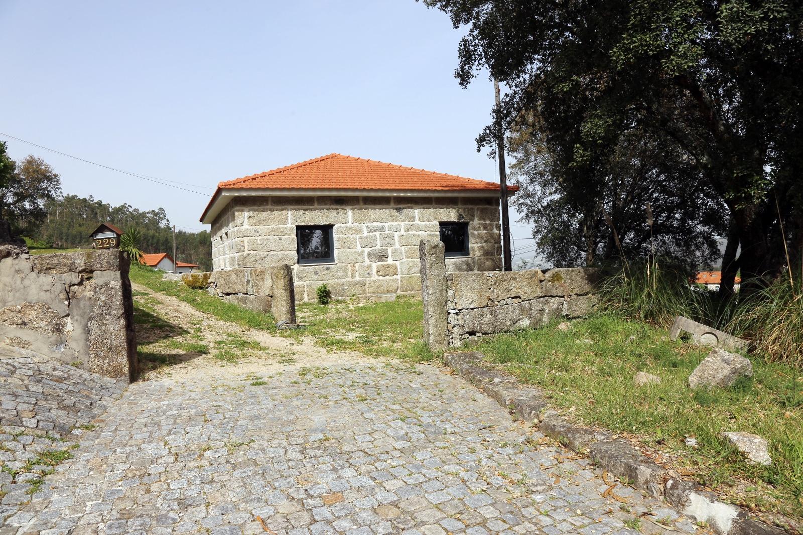 Moradia Isolada T2 Venda em Lustosa e Barrosas (Santo Estêvão),Lousada
