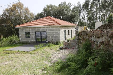 Moradia Isolada T2 Venda em Lustosa e Barrosas (Santo Estêvão),Lousada