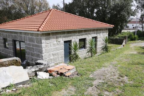 Moradia Isolada T2 Venda em Lustosa e Barrosas (Santo Estêvão),Lousada