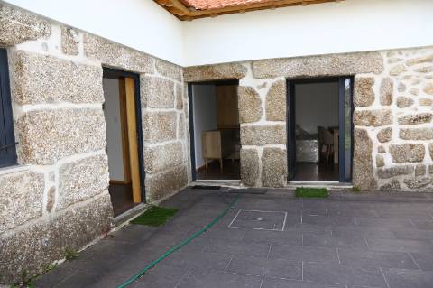 Moradia Isolada T2 Venda em Lustosa e Barrosas (Santo Estêvão),Lousada