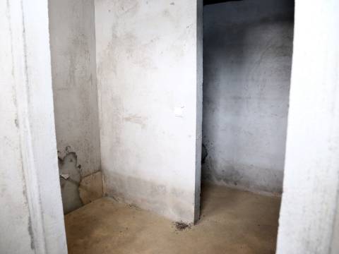 Loja  Venda em Lustosa e Barrosas (Santo Estêvão),Lousada