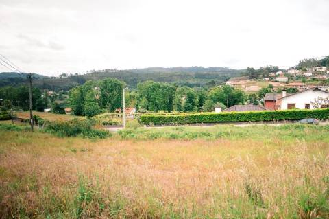 Lote de Terreno  Venda em Lustosa e Barrosas (Santo Estêvão),Lousada