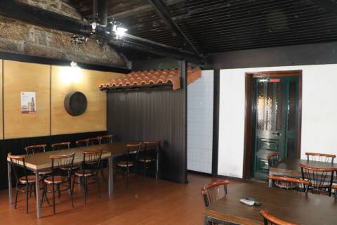 Café  Venda em Lustosa e Barrosas (Santo Estêvão),Lousada