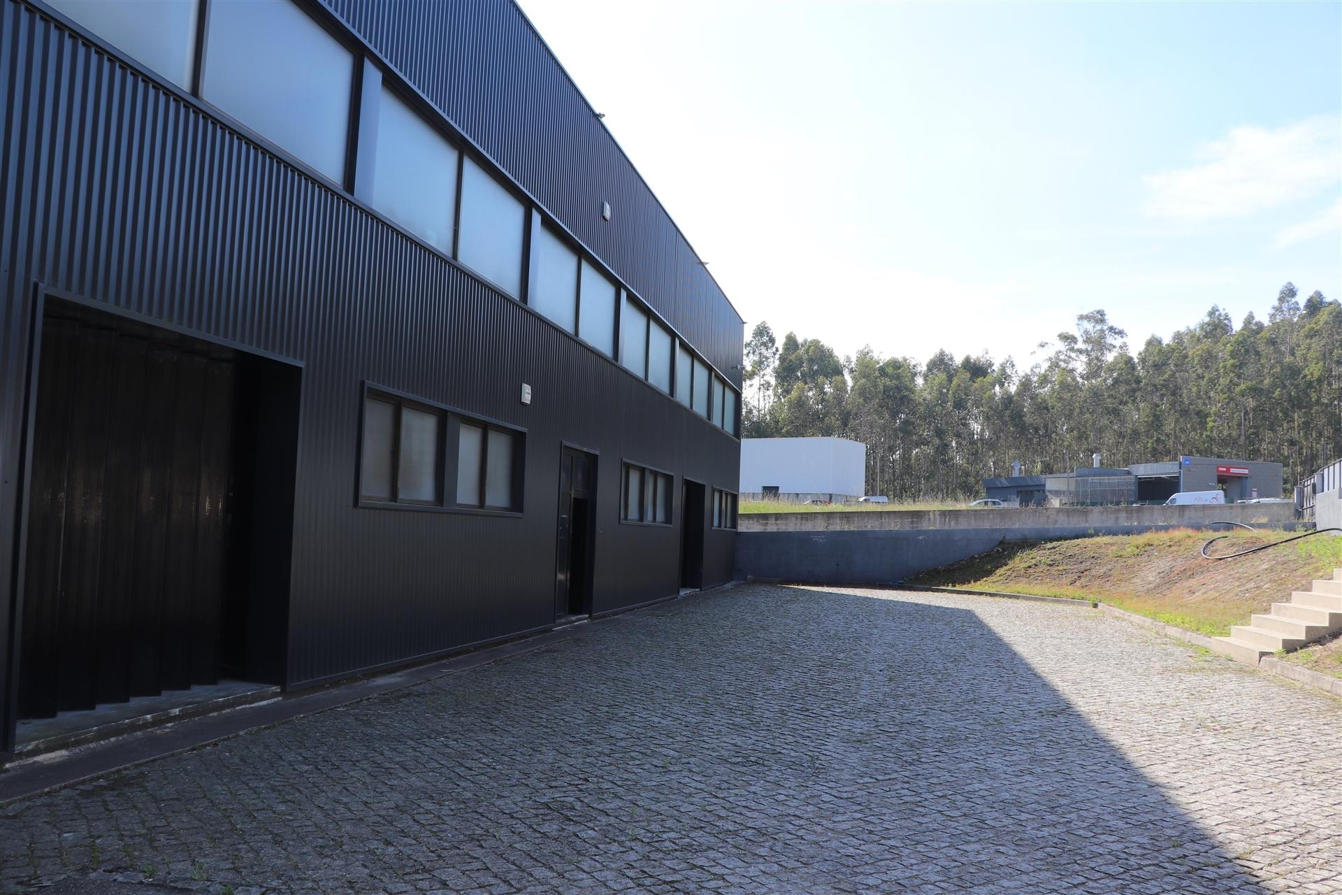 Fábrica/Indústria  Venda em Lustosa e Barrosas (Santo Estêvão),Lousada