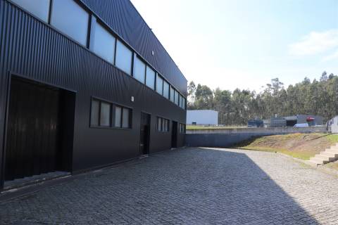 Fábrica/Indústria  Venda em Lustosa e Barrosas (Santo Estêvão),Lousada