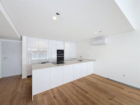 Apartamento T1+1 no centro da cidade