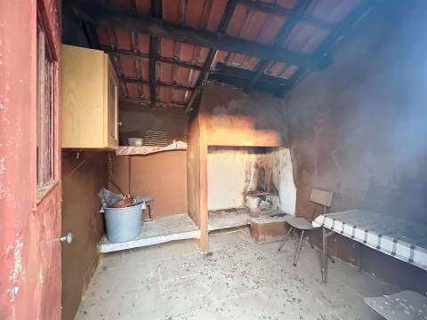 Conjunto de casas rústicas para reabilitar