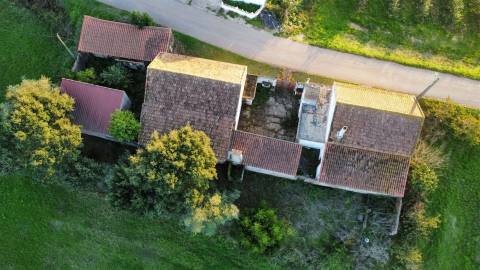 Conjunto de casas rústicas para reabilitar