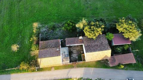 Conjunto de casas rústicas para reabilitar