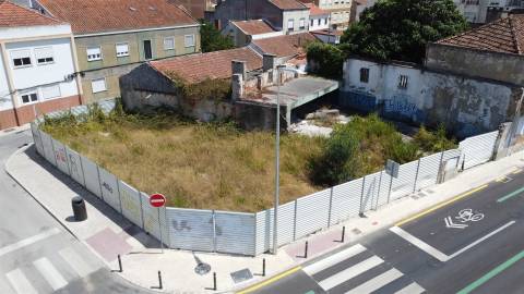 Lote com Projeto Aprovado – Prédio Residencial com 10 Apartamentos