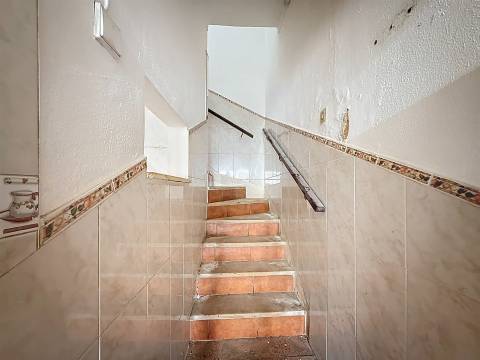 Comércio para conversão em habitação – Zona Histórica