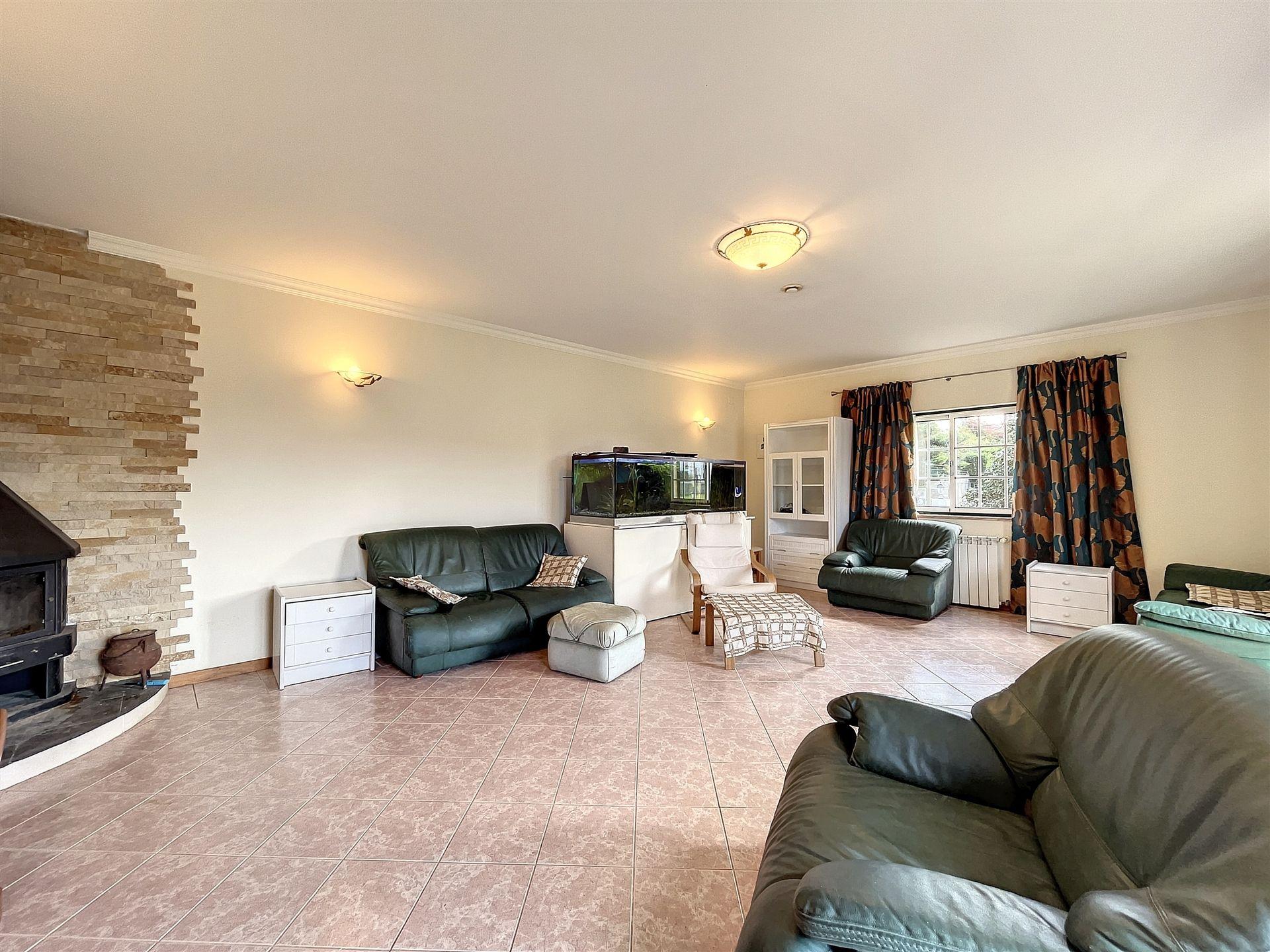 Moradia T4 Arrendamento em Nadadouro,Caldas da Rainha